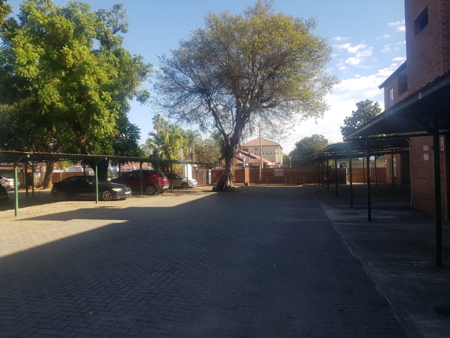 1 Bedroom Property for Sale in Rustenburg Central North West